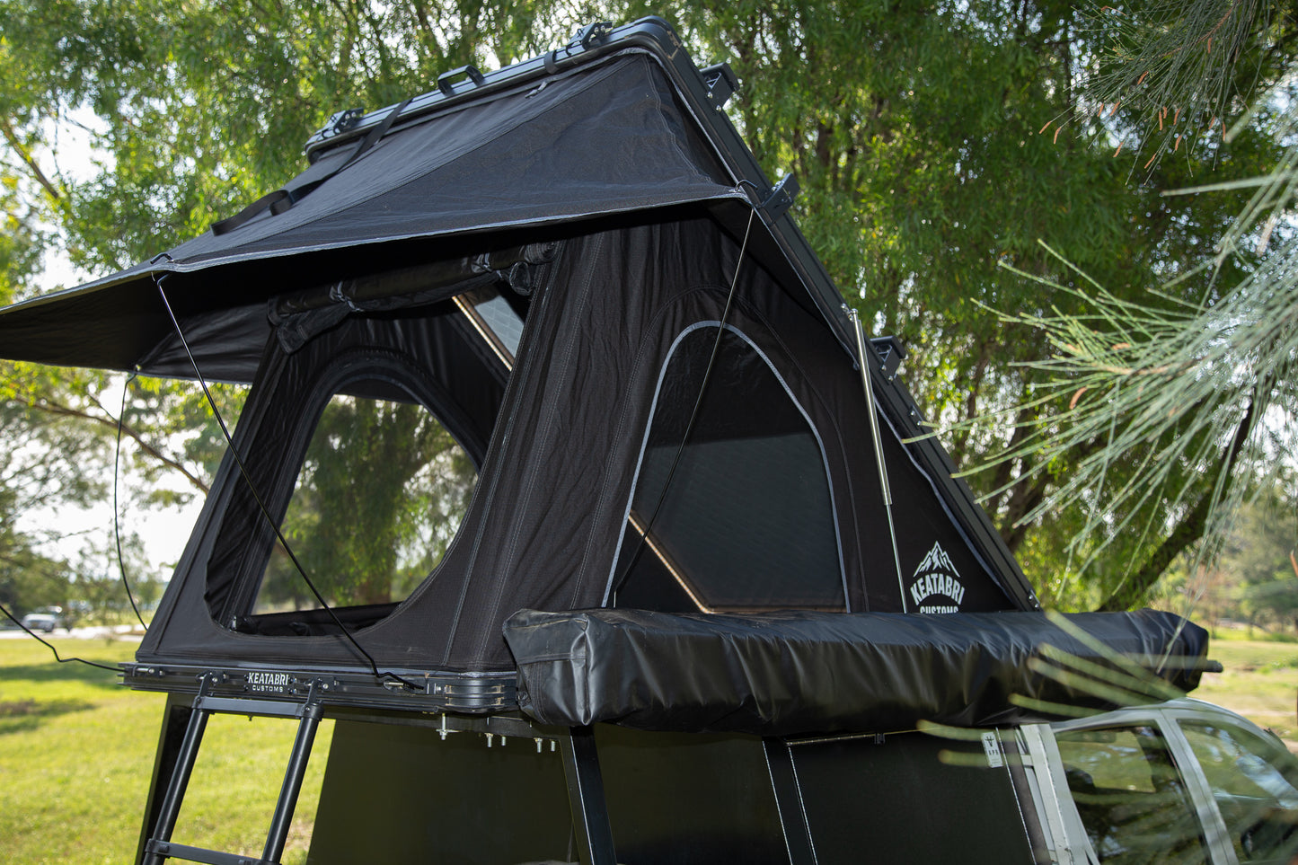 1.4 Rooftop tent