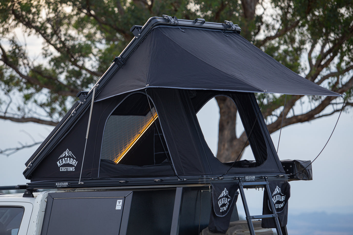 1.3 Roof Top Tent